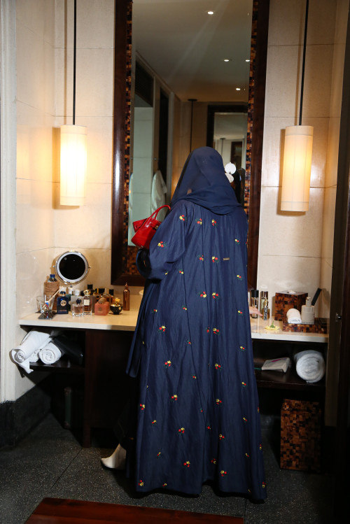 عباية الورود - Jeans Navy Blue 