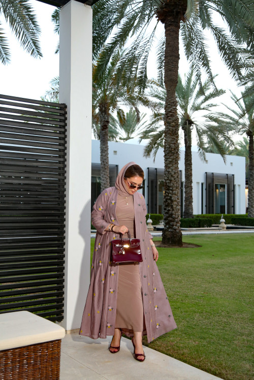  Flowers Abaya (Earthy Mauve) - Crepe Silk
