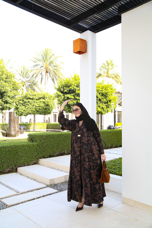 عباية الفيسكوز (أسود بنقوش برونزية) - Viscose Abaya