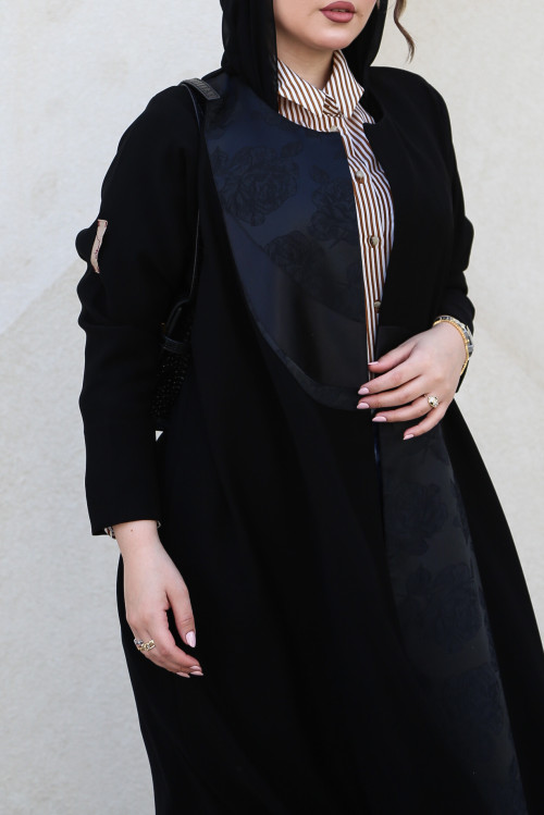 عباية دمج جاكارد مع كريب