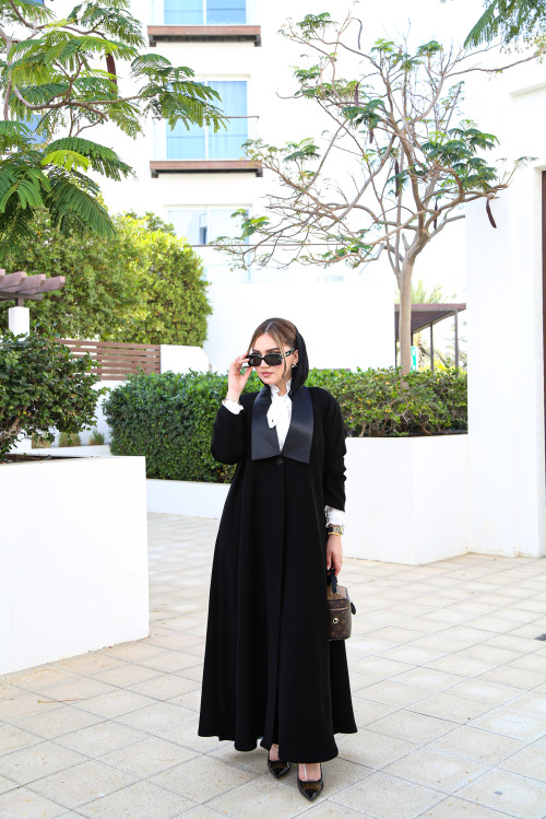 عباية كولار سوداء