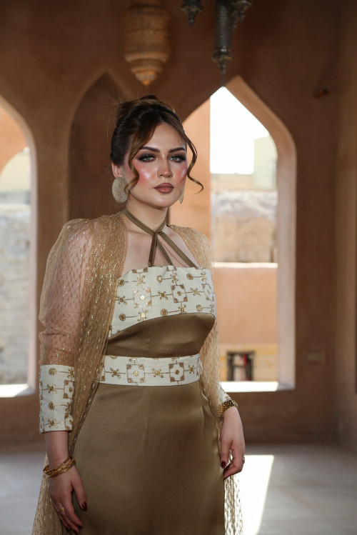 فستان برونزي ناعم