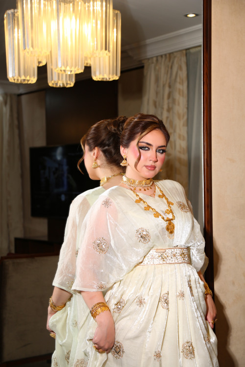 أنوثة ( سُكر)