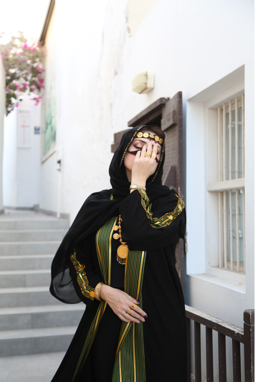 National Day abaya in green