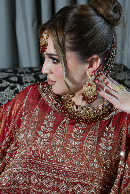 Maroon Indian accessories set