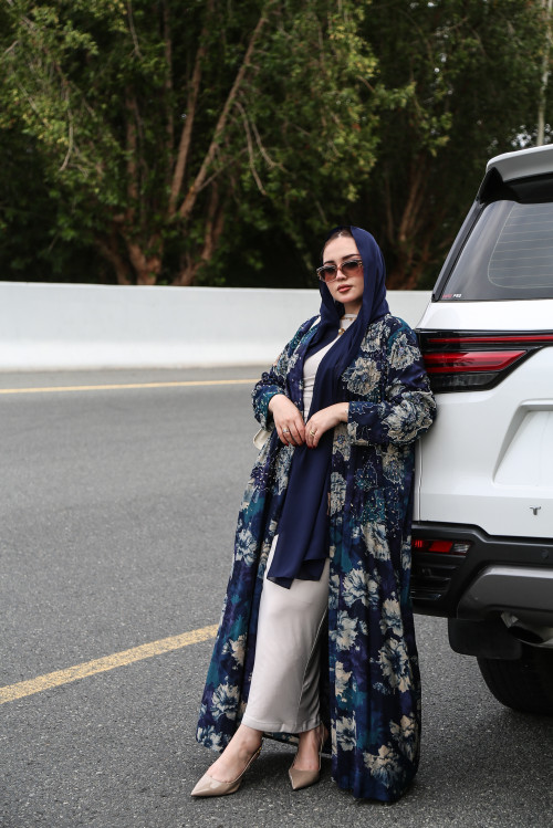 عباية مزخرفة بالزهور – الفاوانيا البحرية