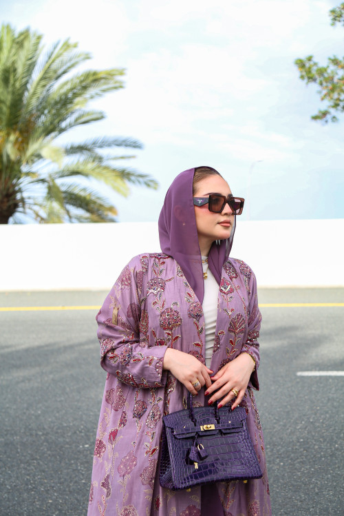 عباية زهرية مزخرفة - لافندر وورود برية