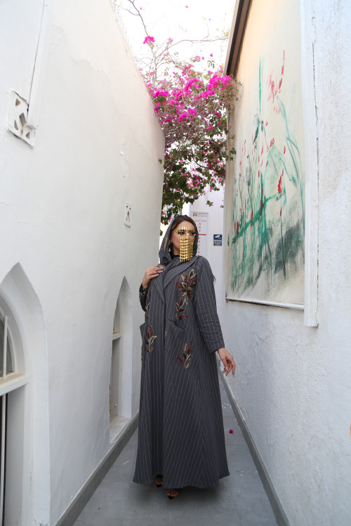 Gray orchid abaya