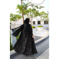 عباية بنقوش نحاسية