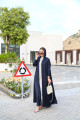 عباية كحلية بثنيات ناعمة