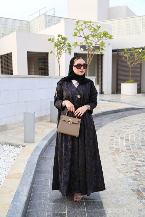 Abaya with purple patterns ( Purple flowers )