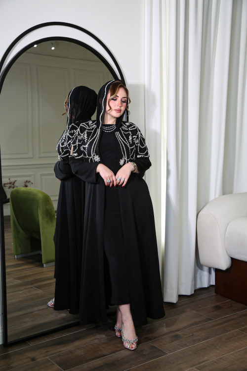 عباية الفخامة مخروزة يدويا