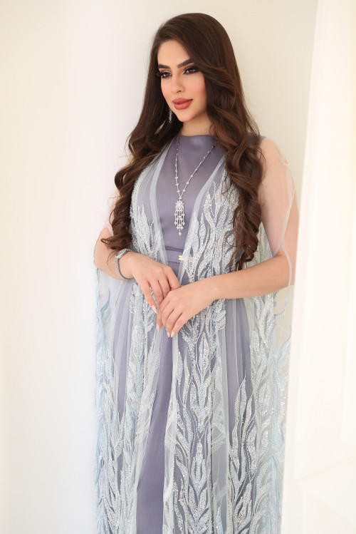 Gray dress with Tiffany bisht