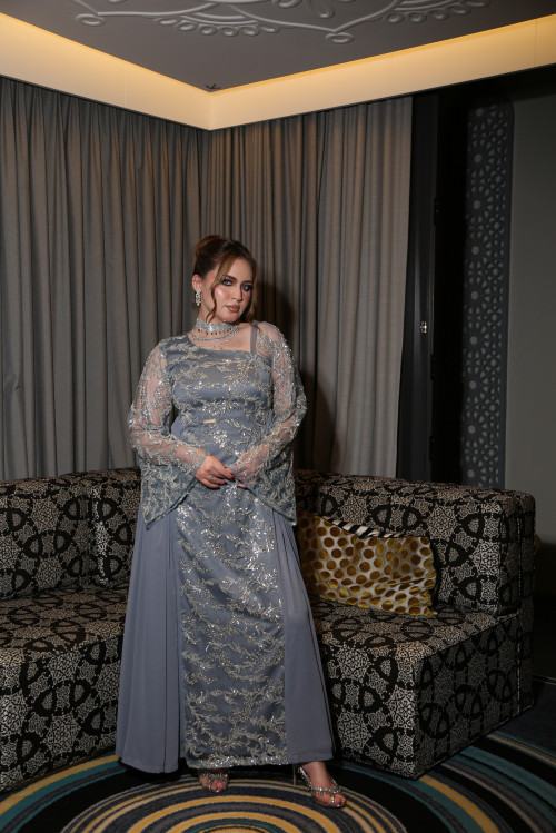 أميرة الورد - Smoked Grey