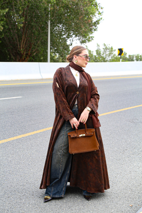 عباية شوكلت - Chocolate Brown