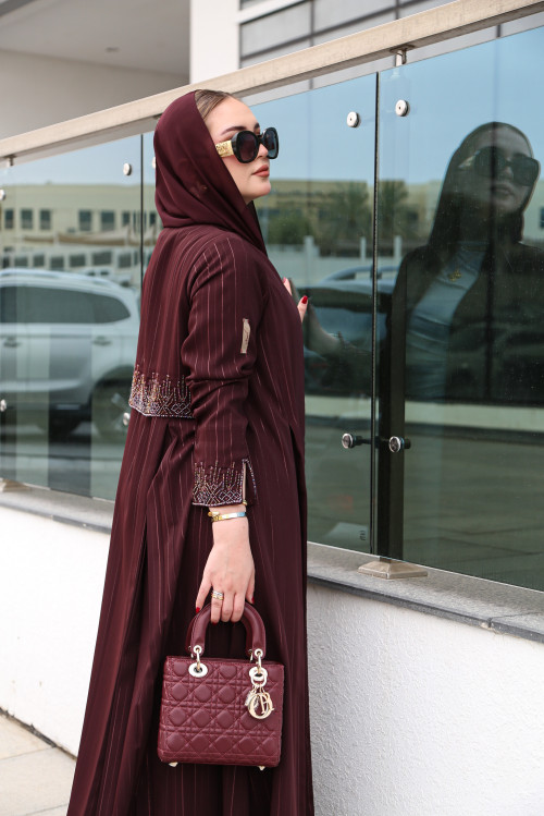 عباية فاخرة مخروزة - مارون