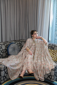 الأثواب الفاخرة