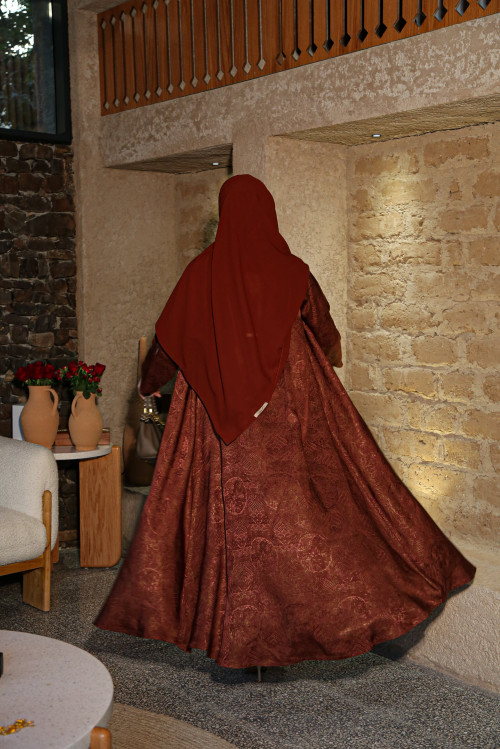 Jacquard-embellished abaya in reddish-copper colour