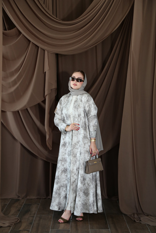 عباية بنقوش رمادية