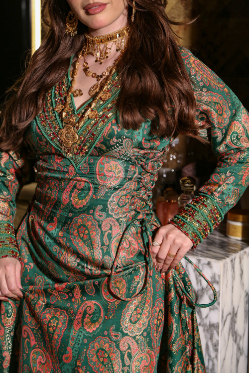 ثوب بيزلي (اخضر)