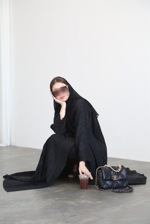 Abaya with black beaded chains