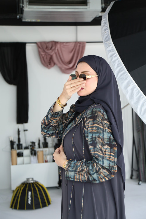 Gray abaya with velvet