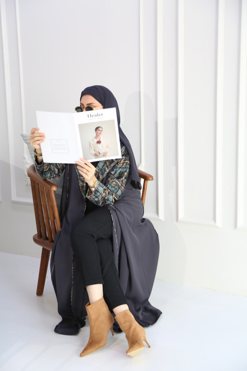 Gray abaya with velvet