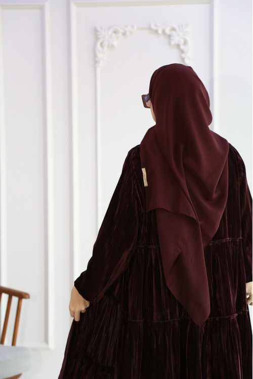 Chestnut velvet embroidered abaya