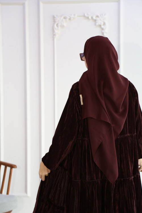 Chestnut velvet embroidered abaya