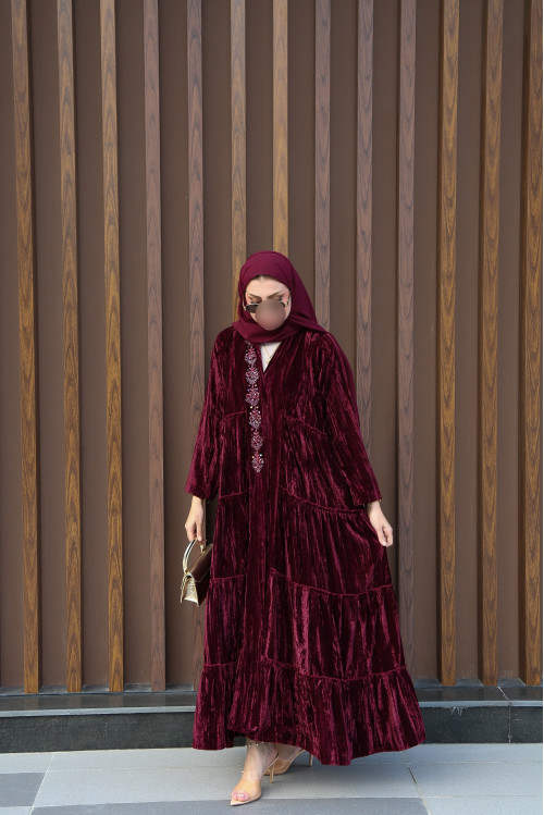 Abaya made of maroon velvet