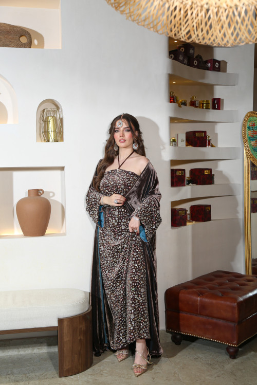 فستان مخملي كستنائي