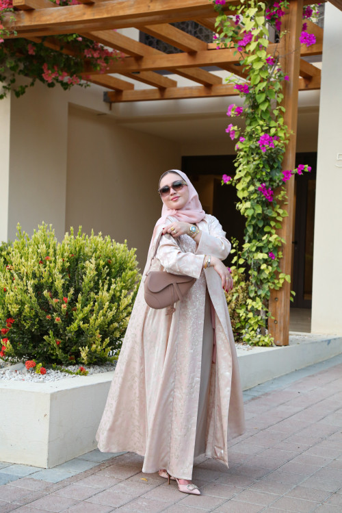 عباية زهور الاوركيد - Dusty Rose