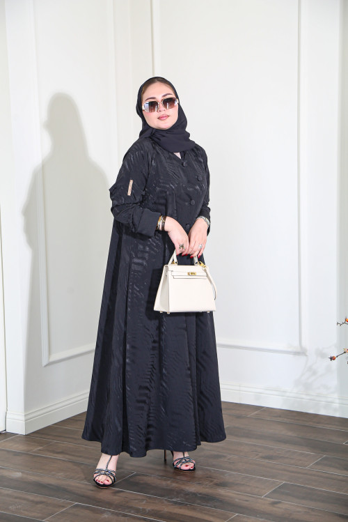 عباية رمادي داكن منقوشة