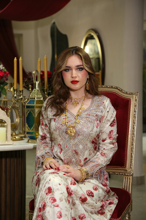 مخور  جاكارد  لامع- Red Flowers