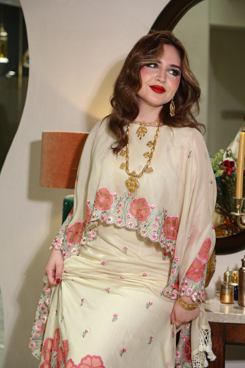 جُلنار- Cream Jouri