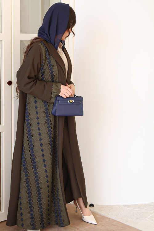 Diwani abaya with olive lace