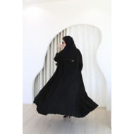 Black crepe abaya with pleats