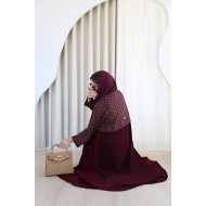 Burgundy patterned abaya