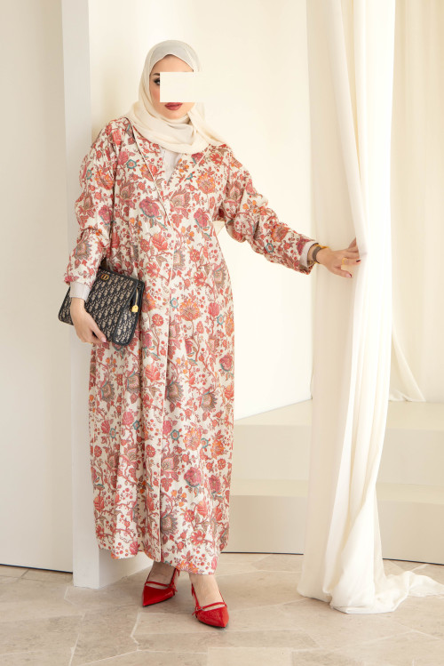 Sugar-coloured abaya printed with flowers