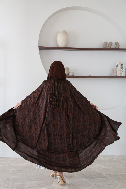 Luxurious brown abaya