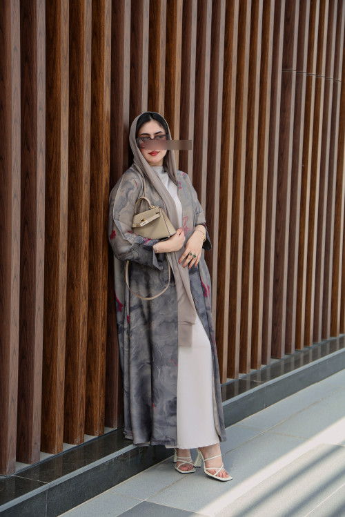 Wavy viscose abaya