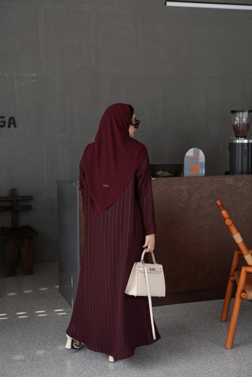 Maroon striped abaya