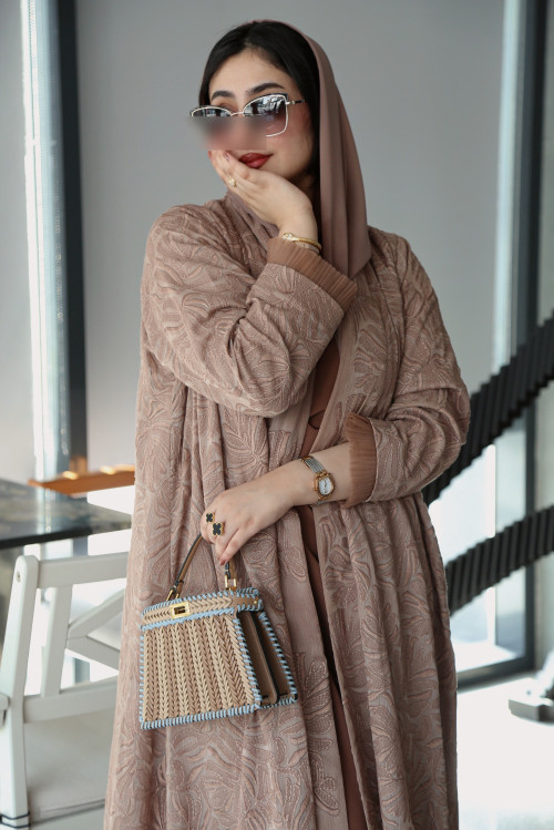 Flesh-colored lace abaya