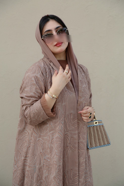 Flesh-colored lace abaya