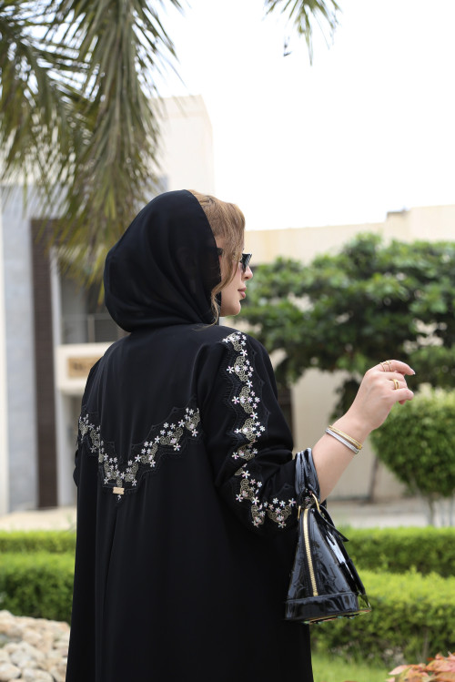 فلورا- Flora