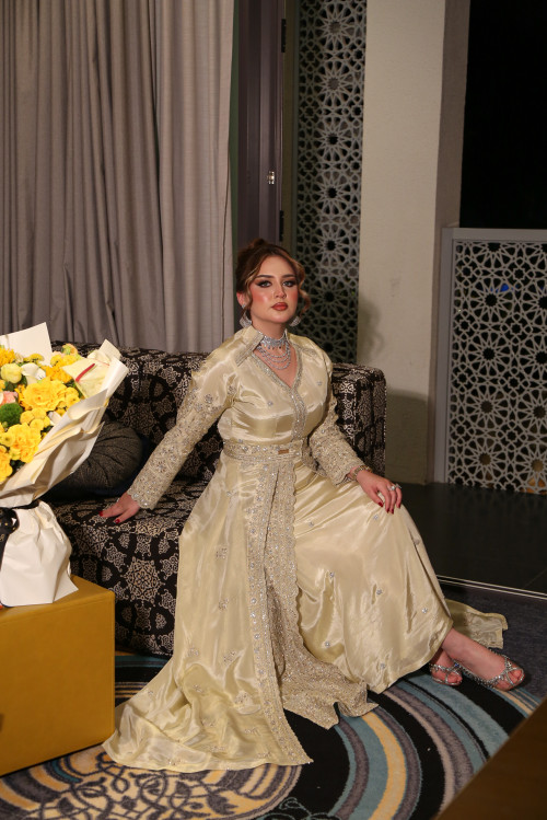 فستان ملكي - Royal Ivory