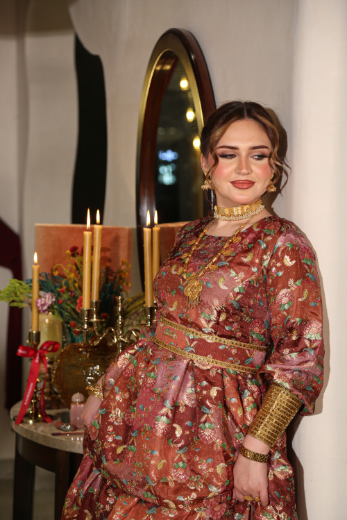 جواهر - كستنائي