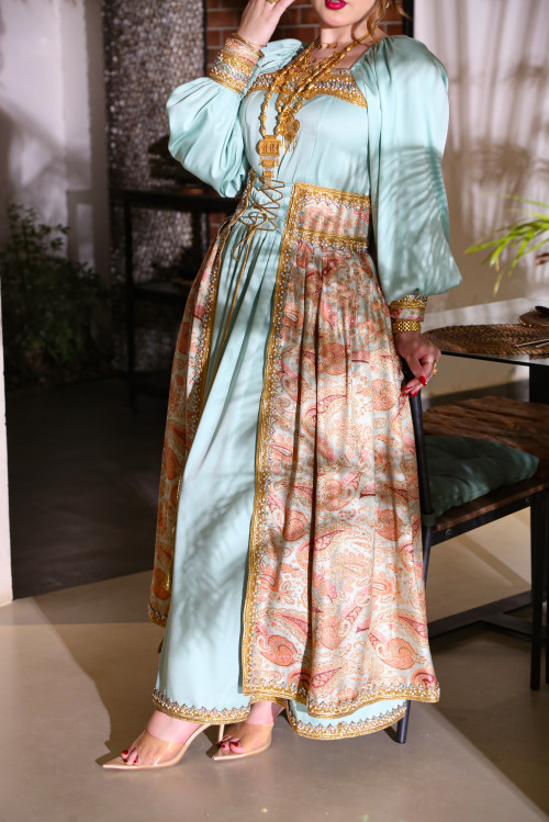 ياسمينة (  Tiffany)