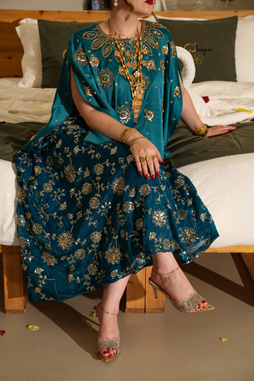 مذهلة ( تركواز )