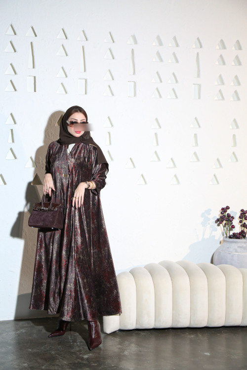 عباية مخمل بني محمر - Leopard Marble